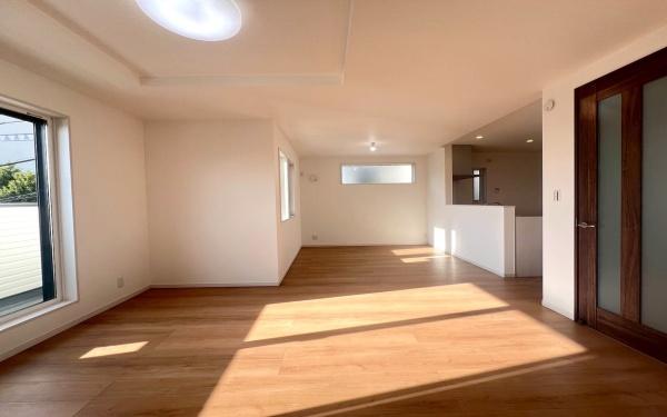 �_�ސ쌧���l�s�`�k���]����̐V�z��ˌ��Ẵ��r���O