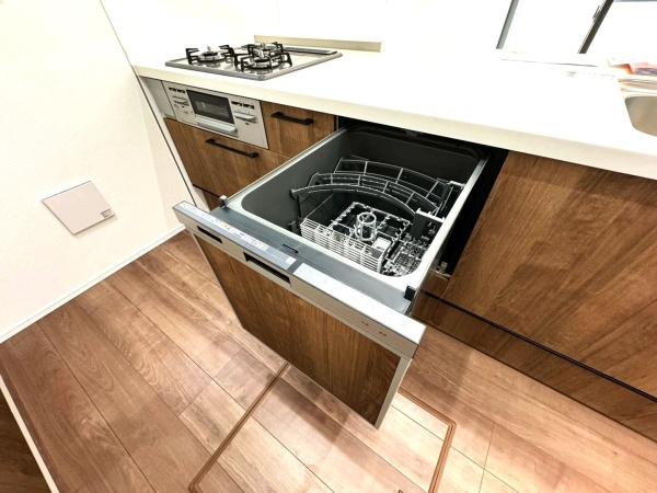 �_�ސ쌧���l�s��q�搙�c6���ڂ̐V�z��ˌ��ẴL�b�`��