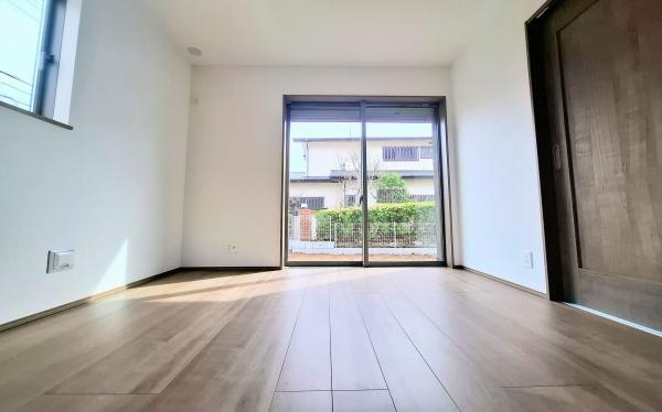 �_�ސ쌧���l�s����㔒��3���ڂ̐V�z��ˌ��Ă̎q������