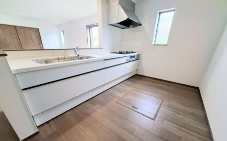 �_�ސ쌧���l�s����㔒��3���ڂ̐V�z��ˌ��ẴL�b�`��