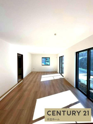 �_�ސ쌧���l�s�ߌ���k����4���ڂ̐V�z��ˌ��Ẵ��r���O