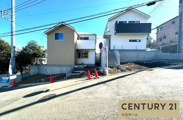 �_�ސ쌧���l�s�ߌ���k����4���ڂ̐V�z��ˌ��Ă̑O�ʓ��H�܂ތ��n�ʐ^