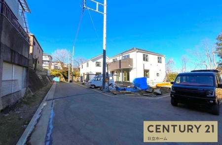 �_�ސ쌧���l�s�ߌ���k����4���ڂ̐V�z��ˌ��Ă̑O�ʓ��H�܂ތ��n�ʐ^