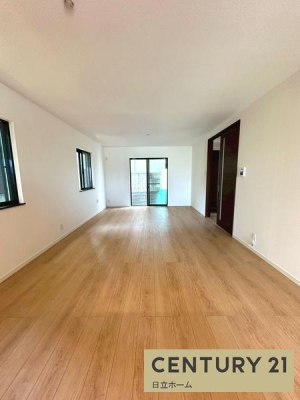 �_�ސ쌧���l�s�ߌ���k����4���ڂ̐V�z��ˌ��Ẵ��r���O