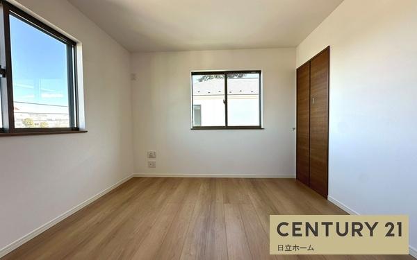 �_�ސ쌧���l�s�ߌ���k����4���ڂ̐V�z��ˌ��Ă̐Q��