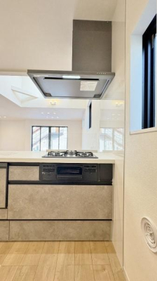 �_�ސ쌧���l�s���a�򒆉��k5���ڂ̐V�z��ˌ��ẴL�b�`��