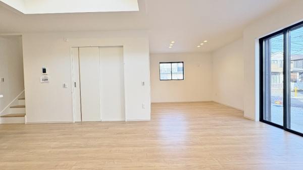 �_�ސ쌧���l�s���a�򒆉��k5���ڂ̐V�z��ˌ��Ẵ��r���O