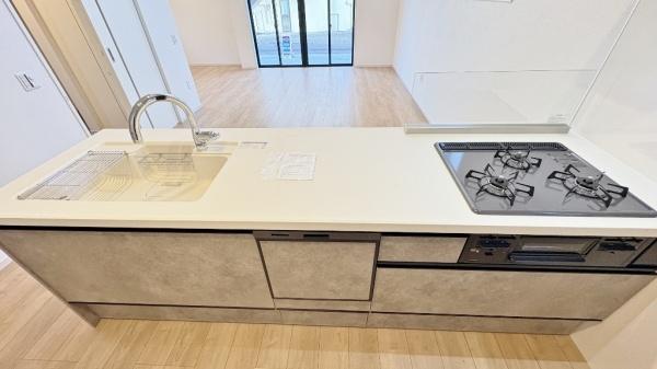 �_�ސ쌧���l�s���a�򒆉��k5���ڂ̐V�z��ˌ��ẴL�b�`��