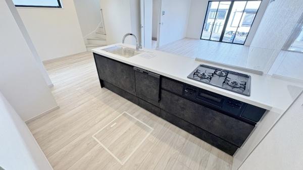 �_�ސ쌧���l�s���a�򒆉��k5���ڂ̐V�z��ˌ��ẴL�b�`��