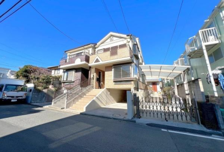 �_�ސ쌧���l�s�_�ސ��Z�p��6���ڂ̒��È�ˌ��Ă̑O�ʓ��H�܂ތ��n�ʐ^