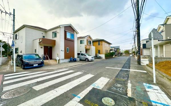 �_�ސ쌧���l�s����ѓc���̓y�n�̑O�ʓ��H�܂ތ��n�ʐ^