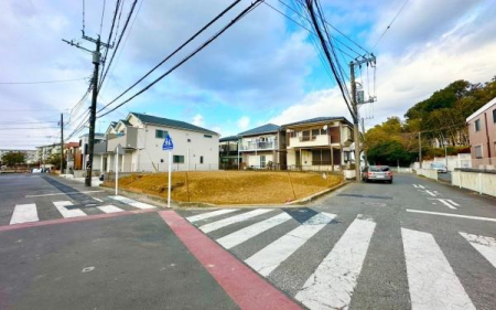 �_�ސ쌧���l�s����ѓc���̓y�n�̑O�ʓ��H�܂ތ��n�ʐ^