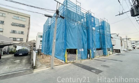 �_�ސ쌧���l�s�ߌ��撇��1���ڂ̐V�z��ˌ��Ă̑O�ʓ��H�܂ތ��n�ʐ^