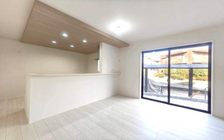 �_�ސ쌧���l�s�h��ѓ����̐V�z��ˌ��ẴL�b�`��