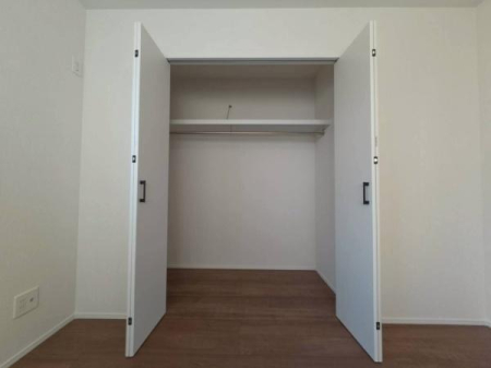 �_�ސ쌧����s�ΐ�1���ڂ̐V�z��ˌ��Ă̎��[