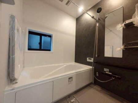 �_�ސ쌧����s�ΐ�1���ڂ̐V�z��ˌ��Ă̗���