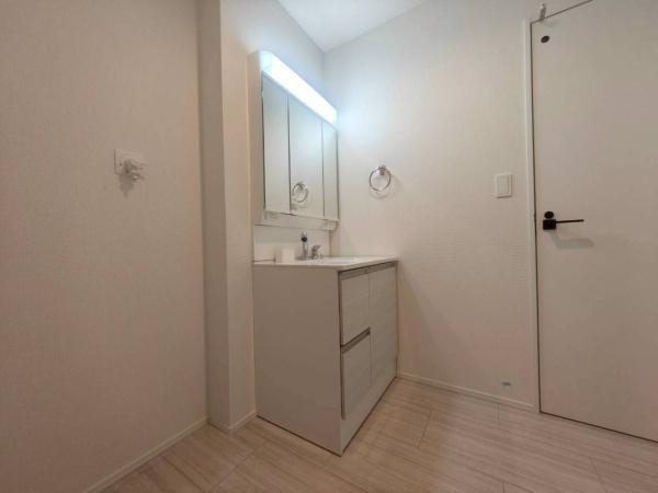 �_�ސ쌧����s�ΐ�1���ڂ̐V�z��ˌ��Ă̐��ʑ�E���ʏ�