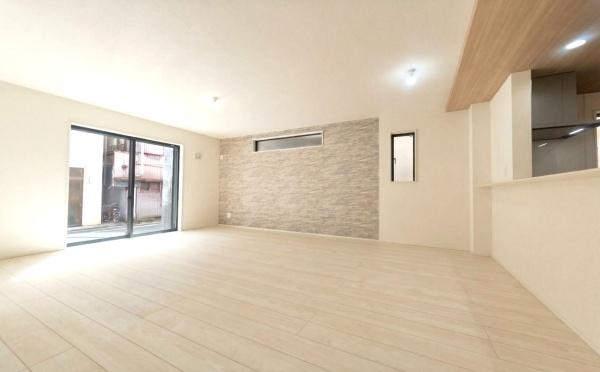 �_�ސ쌧���l�s�ߌ��抰�����̐V�z��ˌ��Ẵ��r���O