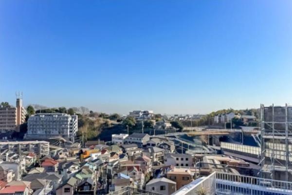 �_�ސ쌧���l�s��q�搙�c6���ڂ̒��Ã}���V�����̏Z�˂���̒��]�ʐ^