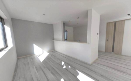 �_�ސ쌧���l�s�_�ސ��O�c��쒬�̐V�z��ˌ��ẴL�b�`��