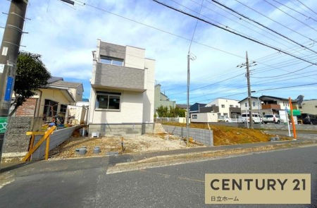 �_�ސ쌧���l�s�΋擌�{��2���ڂ̐V�z��ˌ��Ă̑O�ʓ��H�܂ތ��n�ʐ^