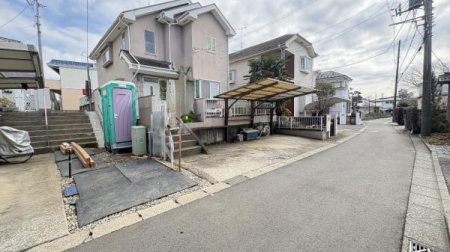 �_�ސ쌧���l�s���J��|�����̐V�z��ˌ��Ă̑O�ʓ��H�܂ތ��n�ʐ^