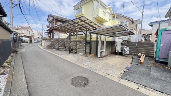 �_�ސ쌧���l�s���J��|�����̐V�z��ˌ��Ă̑O�ʓ��H�܂ތ��n�ʐ^