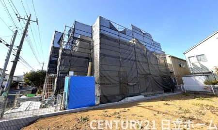 �_�ސ쌧���l�s�΋擌�{��2���ڂ̐V�z��ˌ��Ă̑O�ʓ��H�܂ތ��n�ʐ^