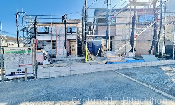 �_�ސ쌧���l�s���掛�v�ۂ̐V�z��ˌ��Ă̑O�ʓ��H�܂ތ��n�ʐ^