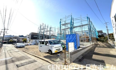 �_�ސ쌧���l�s�s�}��r�Ӓ��̐V�z��ˌ��Ă̑O�ʓ��H�܂ތ��n�ʐ^