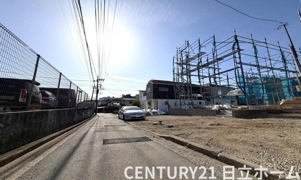 �_�ސ쌧���l�s�s�}��r�Ӓ��̐V�z��ˌ��Ă̑O�ʓ��H�܂ތ��n�ʐ^