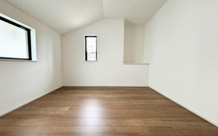 �_�ސ쌧���l�s�˒ˋ�O�c���̐V�z��ˌ��Ă̎q������