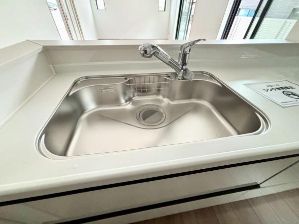 �_�ސ쌧���l�s�˒ˋ�O�c���̐V�z��ˌ��ẴL�b�`��