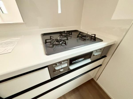 �_�ސ쌧���l�s�˒ˋ�O�c���̐V�z��ˌ��ẴL�b�`��