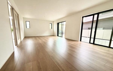 �_�ސ쌧���l�s�˒ˋ�O�c���̐V�z��ˌ��Ẵ��r���O