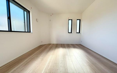 �_�ސ쌧���l�s�s�}���a���̐V�z��ˌ��Ă̎q������