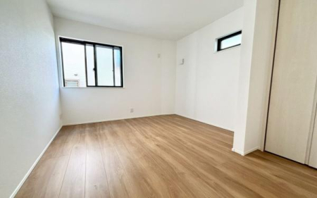 �_�ސ쌧���l�s�s�}���a���̐V�z��ˌ��Ă̐Q��