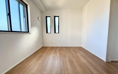 �_�ސ쌧���l�s�s�}���a���̐V�z��ˌ��Ă̎q������