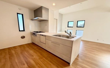 �_�ސ쌧���l�s�s�}���a���̐V�z��ˌ��ẴL�b�`��