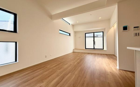 �_�ސ쌧���l�s�s�}���a���̐V�z��ˌ��Ẵ��r���O