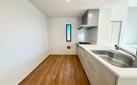 �_�ސ쌧���l�s�s�}���a���̐V�z��ˌ��ẴL�b�`��