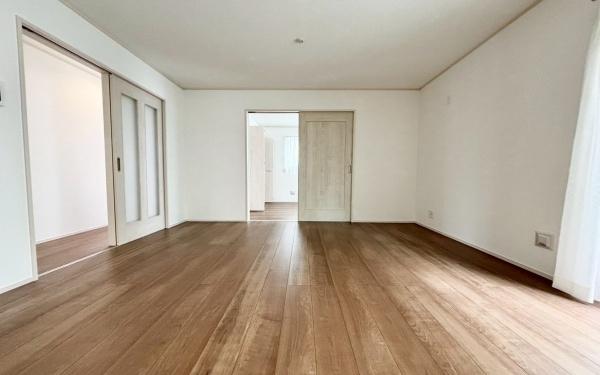 �_�ސ쌧���l�s���a�򒬂̐V�z��ˌ��Ẵ��r���O