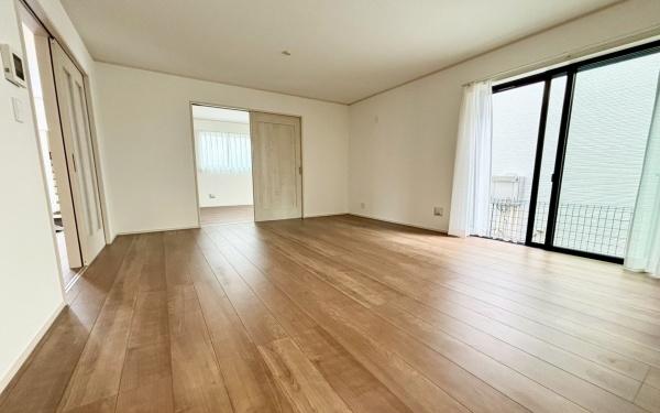 �_�ސ쌧���l�s���a�򒬂̐V�z��ˌ��Ẵ��r���O