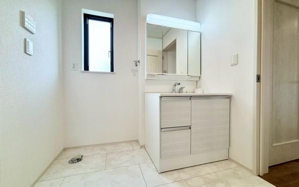 �_�ސ쌧���l�s���a�򒬂̐V�z��ˌ��Ă̐��ʑ�E���ʏ�