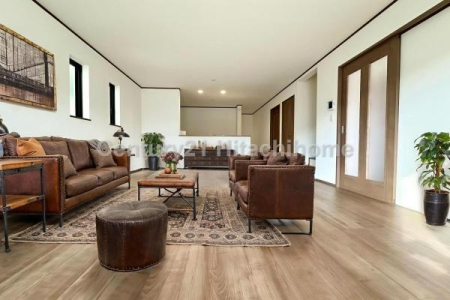 �_�ސ쌧���l�s���a�򒬂̐V�z��ˌ��Ẵ��r���O