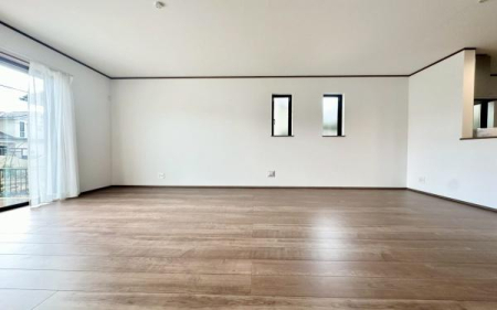 �_�ސ쌧���l�s���a�򒬂̐V�z��ˌ��Ẵ��r���O