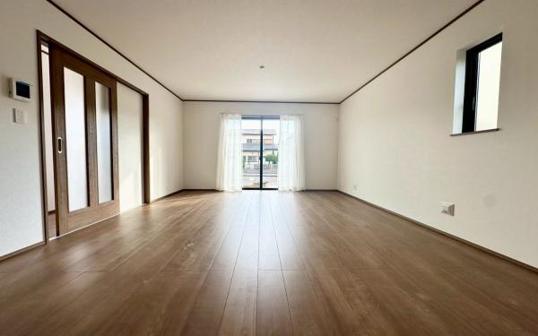 �_�ސ쌧���l�s���a�򒬂̐V�z��ˌ��Ẵ��r���O