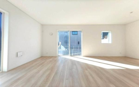 �_�ސ쌧���l�s�΋�O�ے��̐V�z��ˌ��Ẵ��r���O