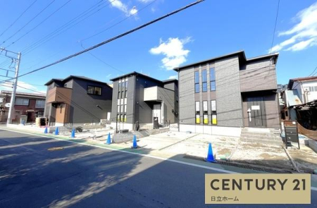 �_�ސ쌧���s�����扤�T����5���ڂ̐V�z��ˌ��Ă̑O�ʓ��H�܂ތ��n�ʐ^