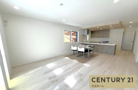 �_�ސ쌧���s�����扤�T����5���ڂ̐V�z��ˌ��Ẵ��r���O